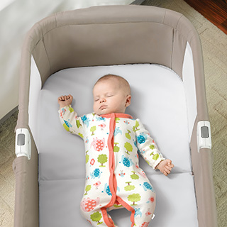 Chicco lullago deluxe top portable bassinet sheets